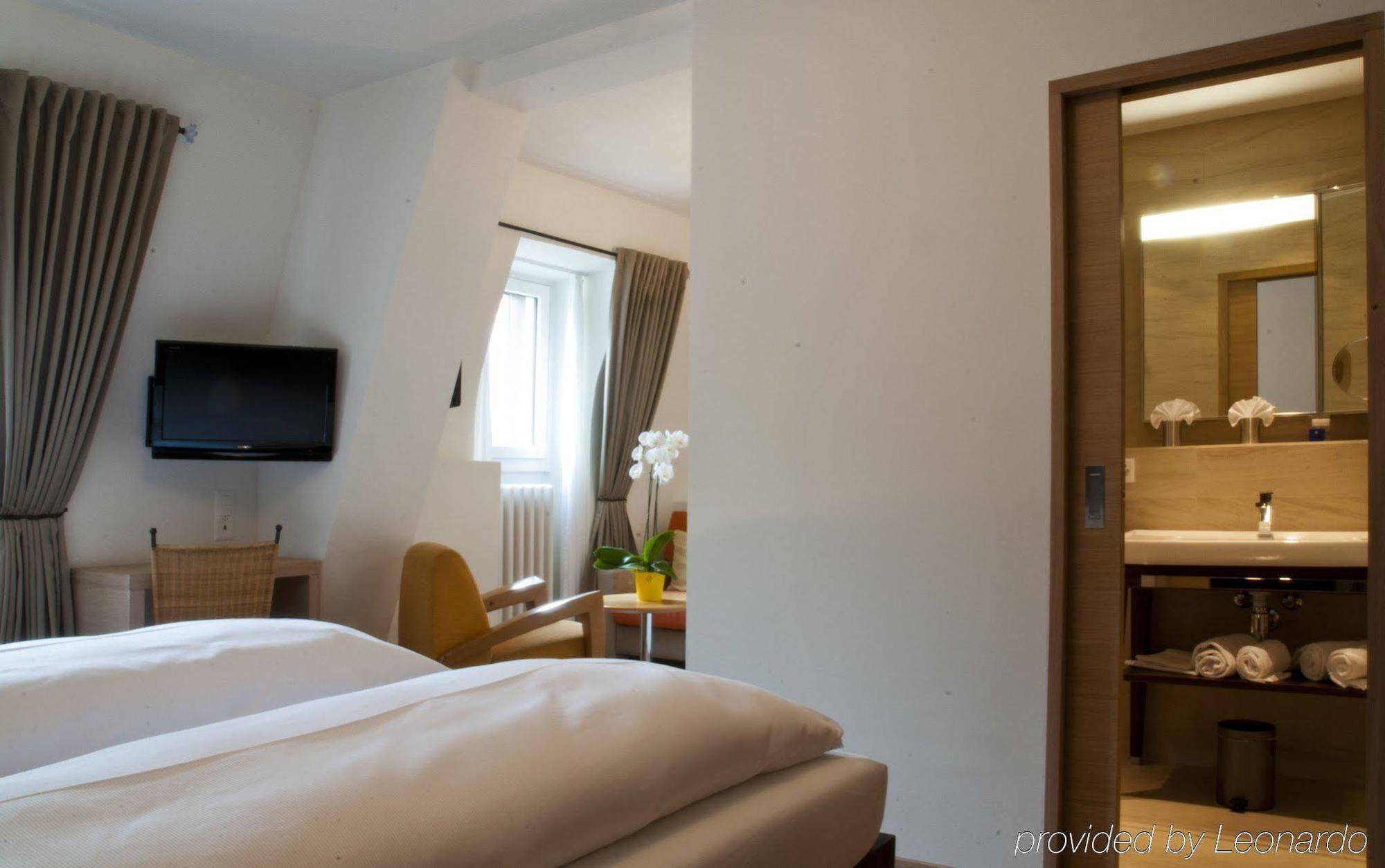 Hotel Belvedere Scuol Quarto foto